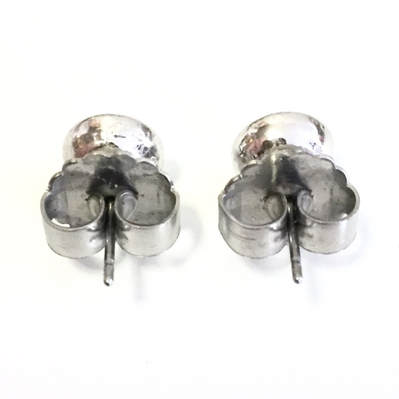 Lia Sophia Stud Earrings - Picture 2 of 4